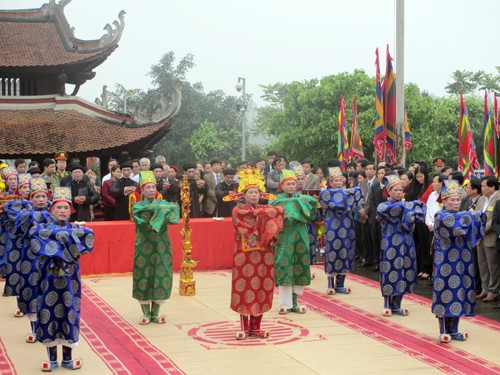 Phú Thọ tổ chức lễ giỗ Quốc tổ Lạc Long Quân và dâng hương Tổ mẫu Âu cơ - ảnh 1